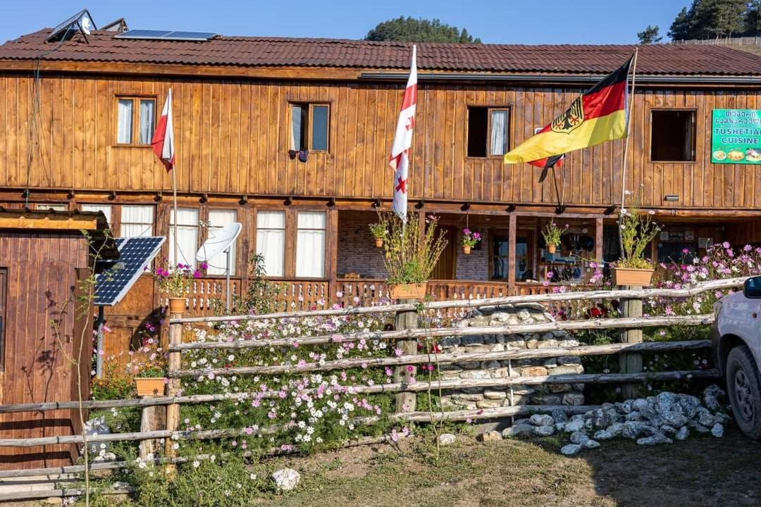 Guest House Old Omalo Екстериор снимка